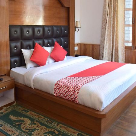 Oyo 10255 Hotel Red Apple Manāli Exteriör bild
