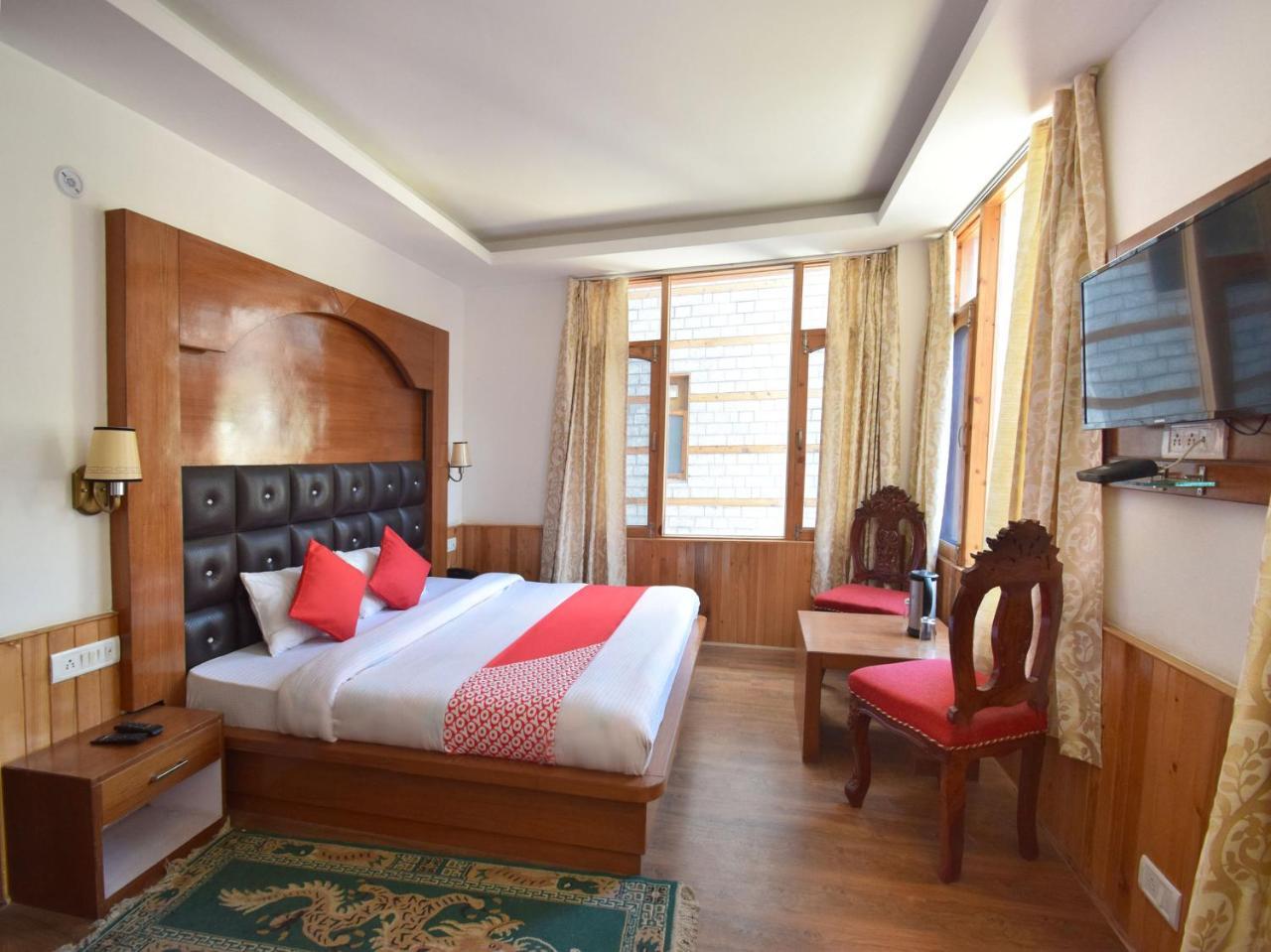 Oyo 10255 Hotel Red Apple Manāli Exteriör bild