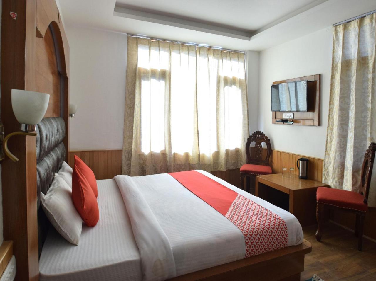 Oyo 10255 Hotel Red Apple Manāli Exteriör bild