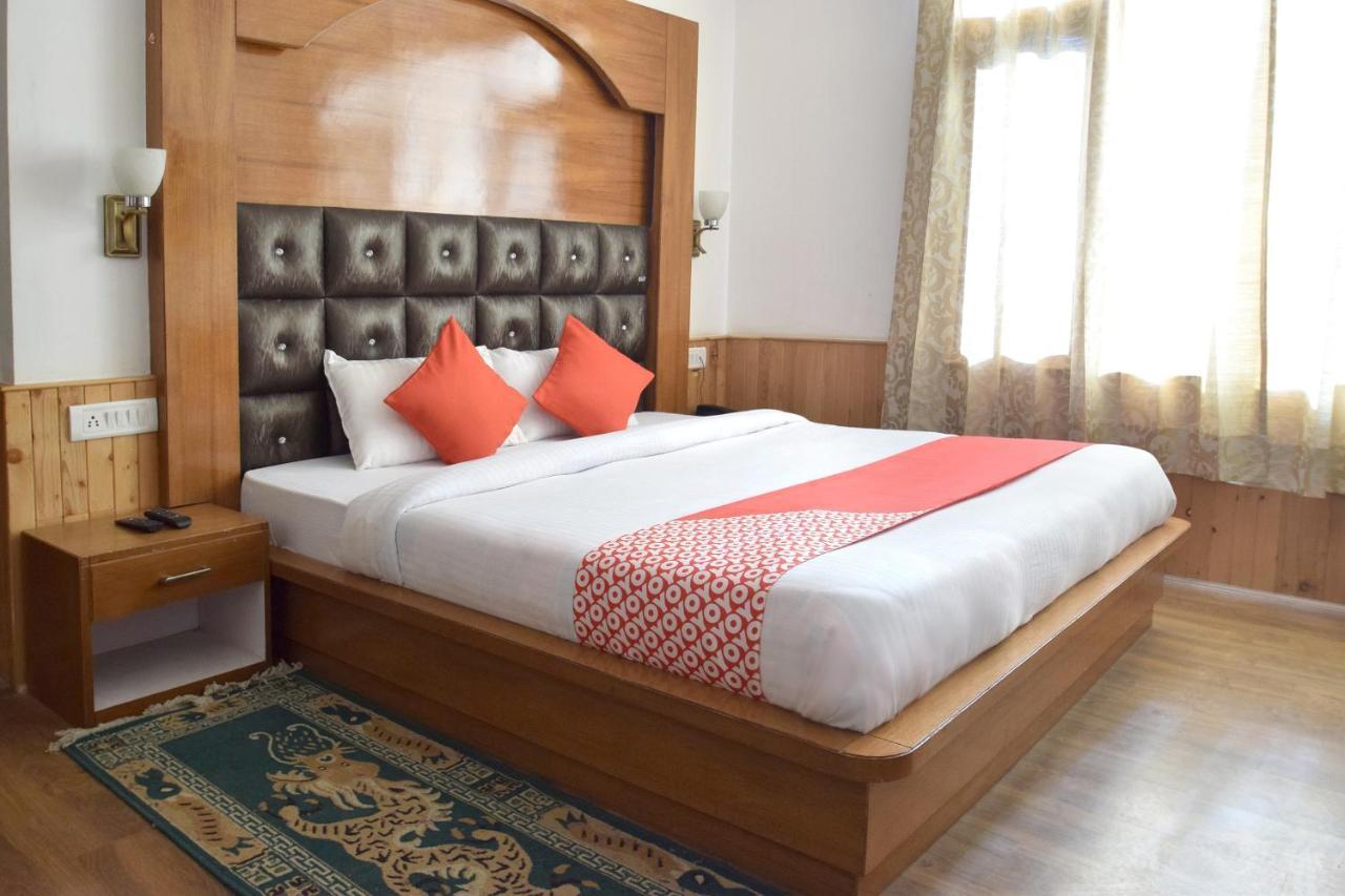 Oyo 10255 Hotel Red Apple Manāli Exteriör bild