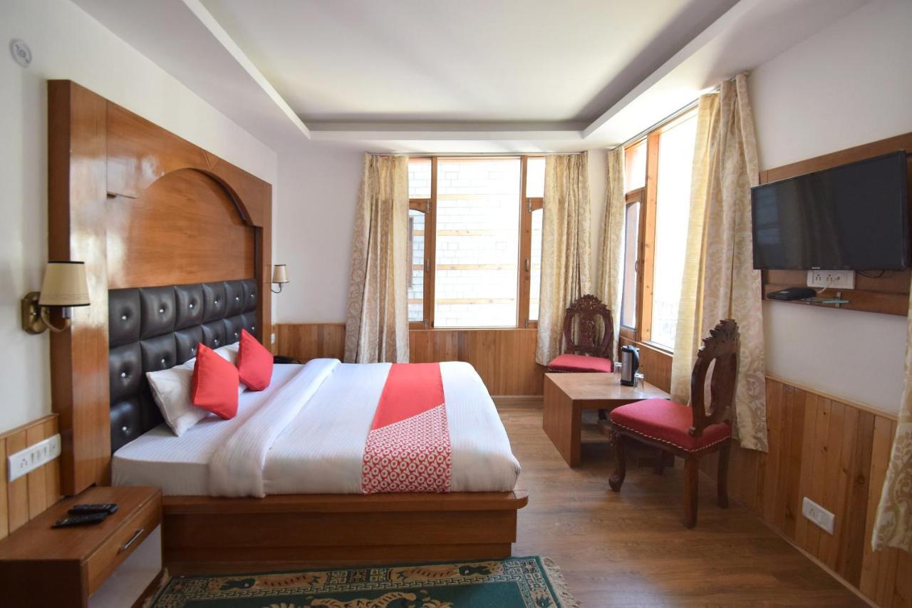 Oyo 10255 Hotel Red Apple Manāli Exteriör bild